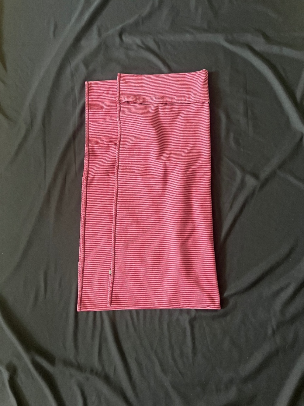 Lululemon Vinyasa Snap Scarf Pink Burgundy Stripe